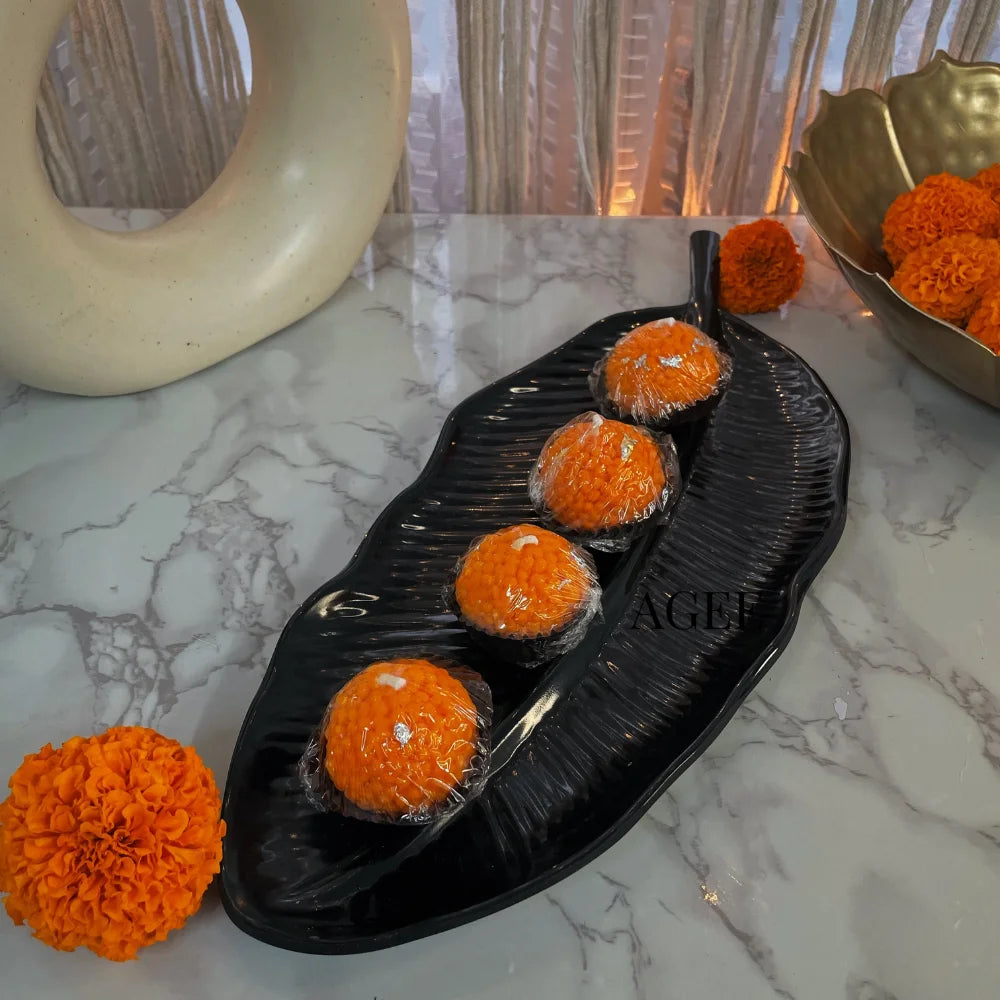 Diwali Delights Combo: Kaju Katli Vanilla Scented Wax Melts &  Scented Orange Laddu Candles