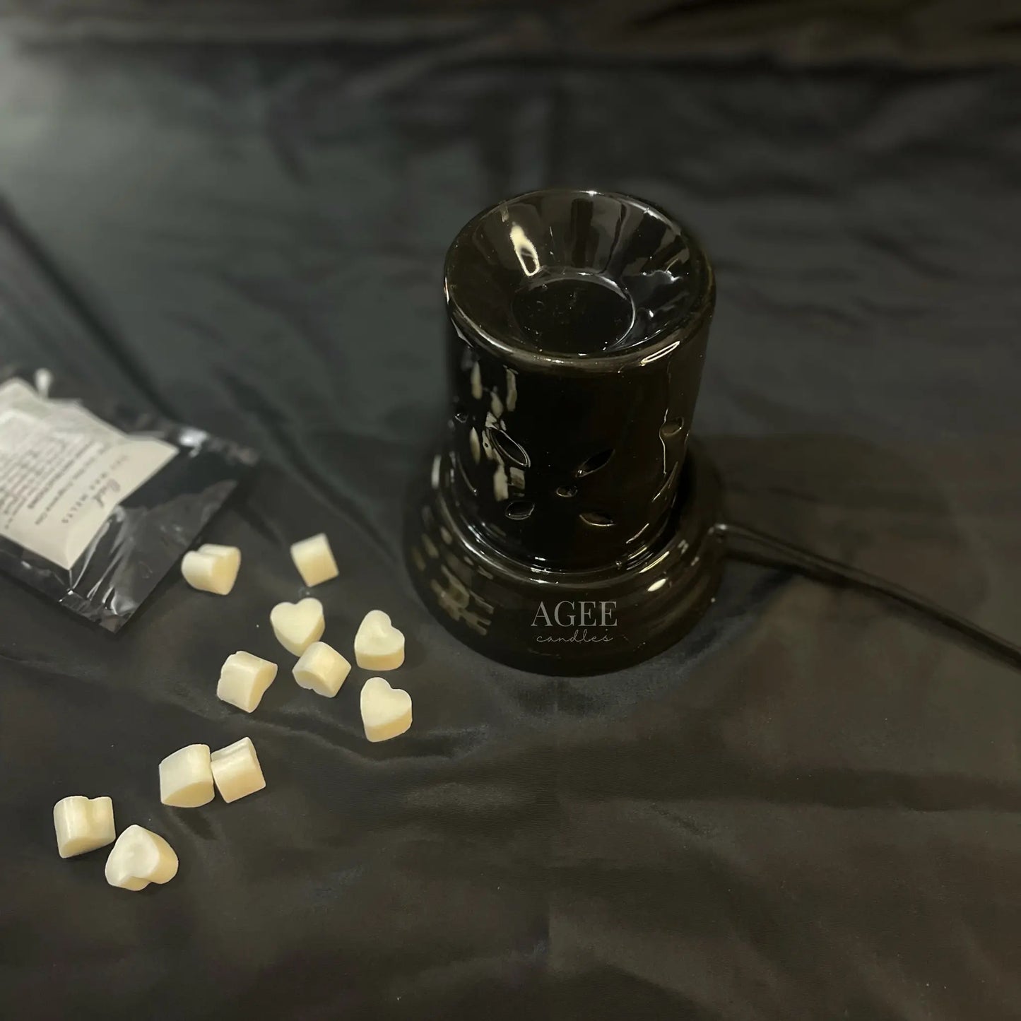 Black Electric Wax Warmer - AGEE Candles