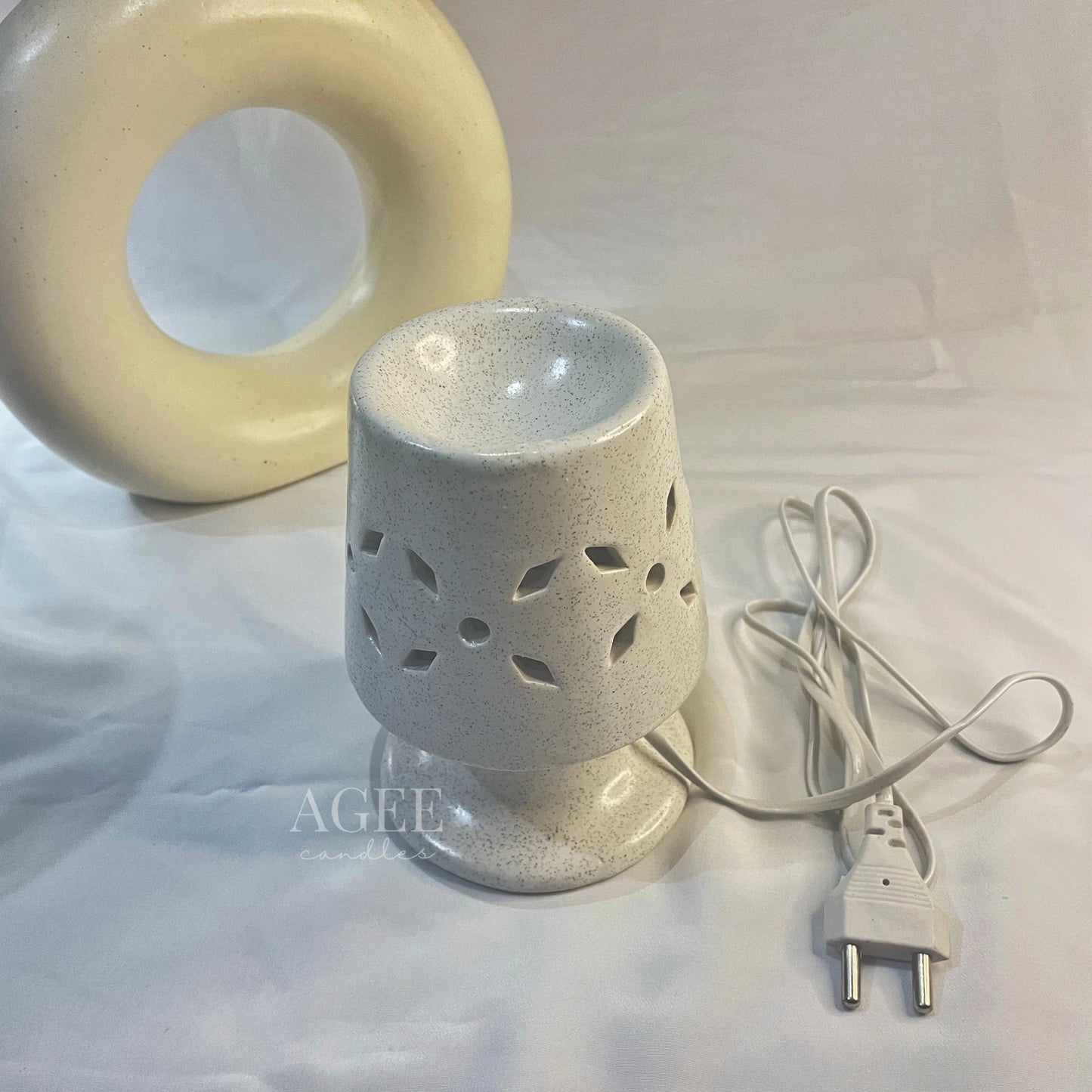 White Lamp Shaped Electric Wax Warmer - AGEE Candles